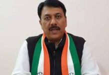 ખેડૂતોને ૩૫૦૦ રૂપિયાનું ‘પડીકું’ અને શિબિર પર લાખોનો ખર્ચ,કોંગ્રેસ પ્રમુખ અમિત ચાવડા