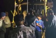 ભુજમાં બોરવેલમાં ઝારખંડના યુવકે ઝંપલાવ્યું, કૌટુંબિક ઝઘડાને લઈને કૂદ્યો હોવાની શંકા