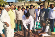 ધારીના દેવળા ગામે ૧ કરોડના ખર્ચે બનશે નવી પ્રાથમિક શાળા : ધારાસભ્ય જે.વી. કાકડીયાના હસ્તે ખાતમુહૂર્ત