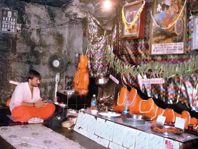 Shani-Dev-temple-7_e