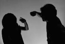 ખાંભાના ગીદરડી ગામે બળદ ગાડું મોટર સાયકલ સાથે અથડાતાં પતિએ ઠપકો આપતાં પત્નીને ફટકારી