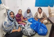 પંચમહાલઃ ગ્રાહક બનીને ચોરી કરવા આવેલી ૪ મહિલાઓની ટોળકી ઝડપાઈ, ૨૨ ડ્રેસની ચોરી