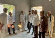 ઉનાના પાલડી ગામે રૂ. ૧૦ લાખના ખર્ચે નવનિર્માણ થયેલ કોમ્યુનિટી હોલની ધારાસભ્ય કાળુભાઈ રાઠોડે સમીક્ષા કરી