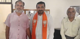 પ્રદેશ કિસાન મોરચાના પ્રમુખ કરમસદની મુલાકાતે