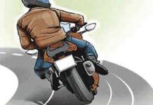 હિંડોરણા ગામે રાધીકા હોટલની નીચેથી વેપારીનું બાઈક ચોરાયું