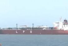 ભારતીય ધ્વજવાળા ત્રણ વધુ મોટા ક્રૂઝ ટેન્કર હોર્મુઝ સ્ટ્રેટ પાર કરીને ૨૮ થી ૨૯ માર્ચની વચ્ચે મુન્દ્રા બંદર પર પહોંચશે