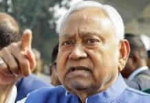 નીતિશ કુમારનો જાદુ ૨૦ વર્ષ સુધી ચાલ્યો, અને તેઓ ઘણીવાર ભાજપ સાથે સંબંધો તોડી નાખતા