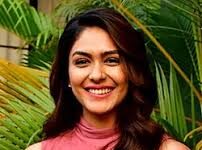 હું રણવીર સિંહના કારણે જ ઇન્ડસ્ટ્રીમાં છું; મૃણાલ ઠાકુરે અભિનેતાની ખૂબ પ્રશંસા કરી