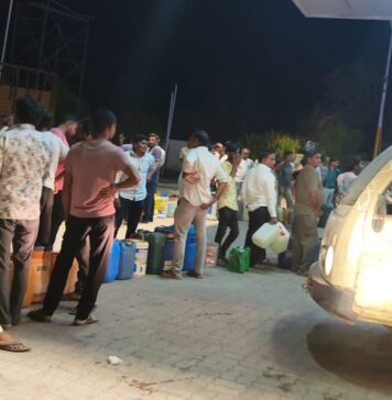 અમરેલી જિલ્લામાં બૂંદ-બૂંદ ડીઝલ માટે તરસતા ખેડૂતો