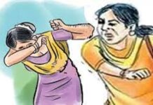 અમરેલીમાં મહિલાએ મહિલાના વાળ ખેંચી બિભત્સ ગાળો આપી