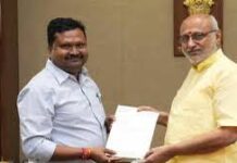 ટીએમસી સાંસદ પ્રકાશ ચિક બારૈકે રાજીનામું આપ્યું, મમતા બેનર્જીને વધુ એક મોટો ફટકો પડ્યો