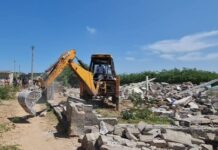 સુરતના નાસિરનગર ભૂતિયા ડિમોલિશન મામલે નવો વળાંક, મ્યુ.કમિશનરને દિલ્હીનું તેડુ