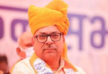 રાજ્યસભા બેઠક જીત્યા પછી ચા વેચનારની ભૂમિકામાં જોવા મળતા સતીશ પુનિયા નાથદ્વારામાં લોકોનો પ્રેમ જીતી રહ્યા છે