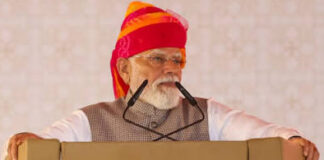 ઇન્ડોનેશિયાએ પીએમ મોદી માટે આકાશ રોશન કર્યું, ફાઇટર જેટ્સે તેમને એસ્કોર્ટ કર્યા, રાષ્ટ્રપતિએ પ્રોટોકોલ તોડ્યો
