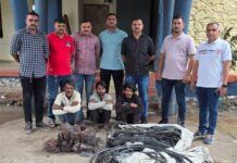 કોડીનાર બાયપાસ નજીક શંકાસ્પદ કેબલ સાથે ત્રણ ઇસમો ઝડપાયા