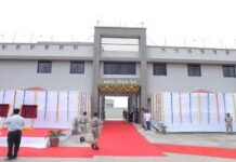 આણંદના બાકરોલમાં ૬૭.૫૨ કરોડની આધુનિક જિલ્લા જેલનું નાયબ મુખ્યમંત્રી હર્ષ સંઘવીના વરદહસ્તે લોકાર્પણ