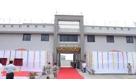 આણંદના બાકરોલમાં ૬૭.૫૨ કરોડની આધુનિક જિલ્લા જેલનું નાયબ મુખ્યમંત્રી હર્ષ સંઘવીના વરદહસ્તે લોકાર્પણ