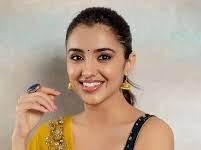 જ્યારે માલવિકા શર્માને બીફ ખાવા વિશે પૂછવામાં આવ્યું, ત્યારે લોકો ગુસ્સે થયા, અને અભિનેત્રીએ અસ્વસ્થતા અનુભવી