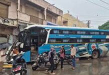 સાવરકુંડલામાં એસટીએ વકીલની કારને ટક્કર મારી