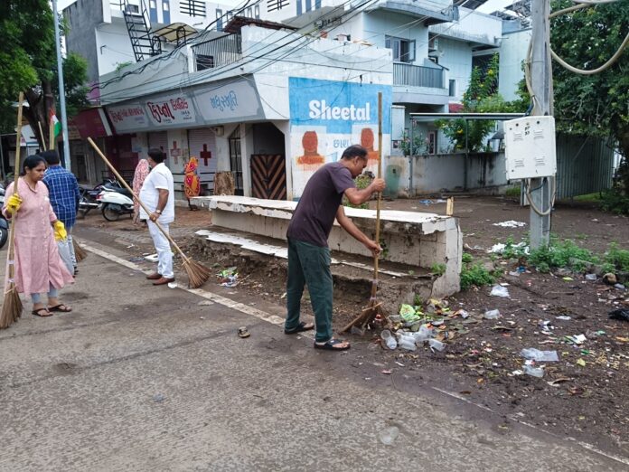 AMRELI NAGARPALIKA SWACHCHHATA ABHIYAN PH 01 (3)