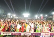 રાજકોટ શહેરમાં ખોડલધામ નવરાત્રી મહોત્સવમાં ચોથા નોરતે જનમેદની ઉમટી